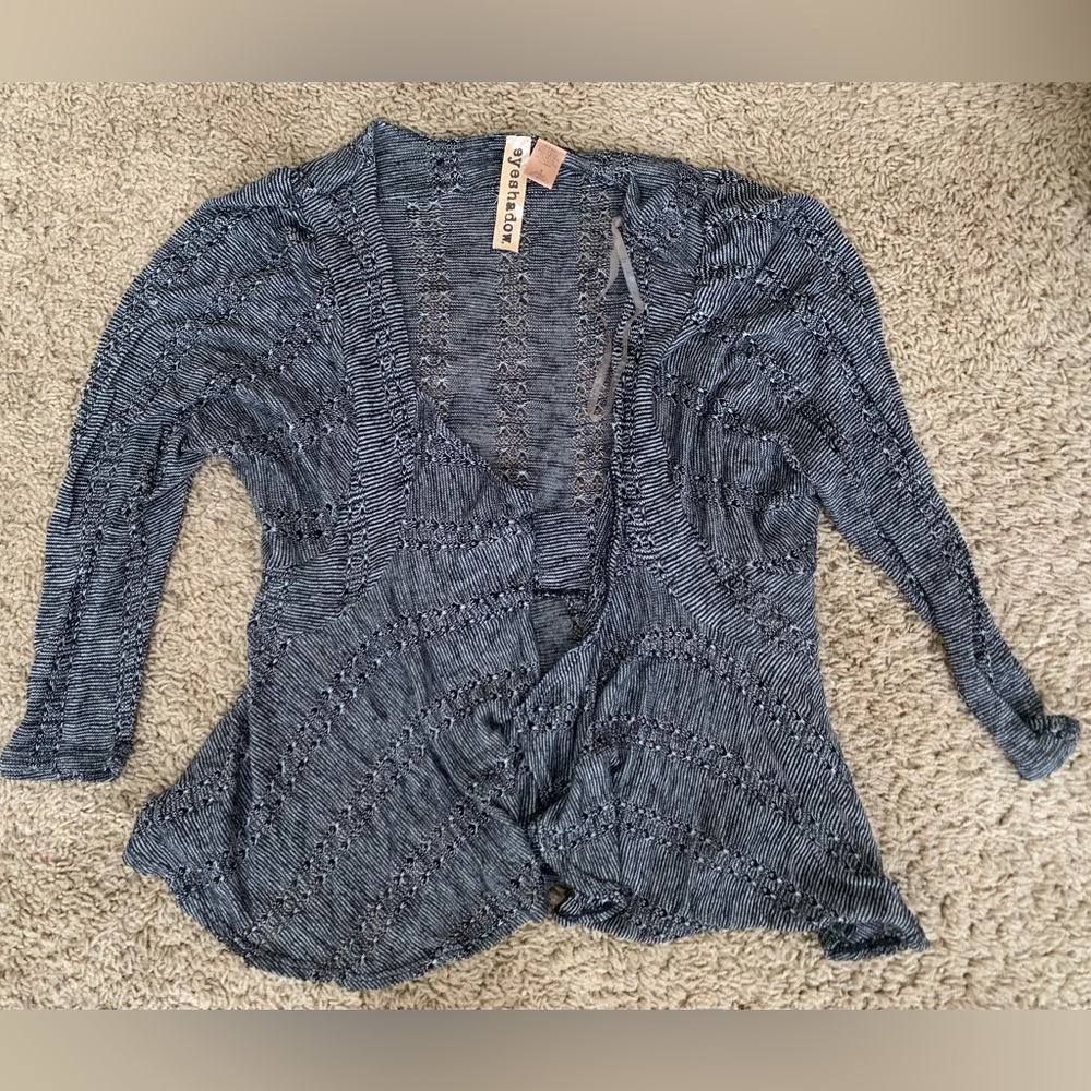🎀3/$25🎀 Adorable black and white lightweight size small cardigan, Eyeshadow